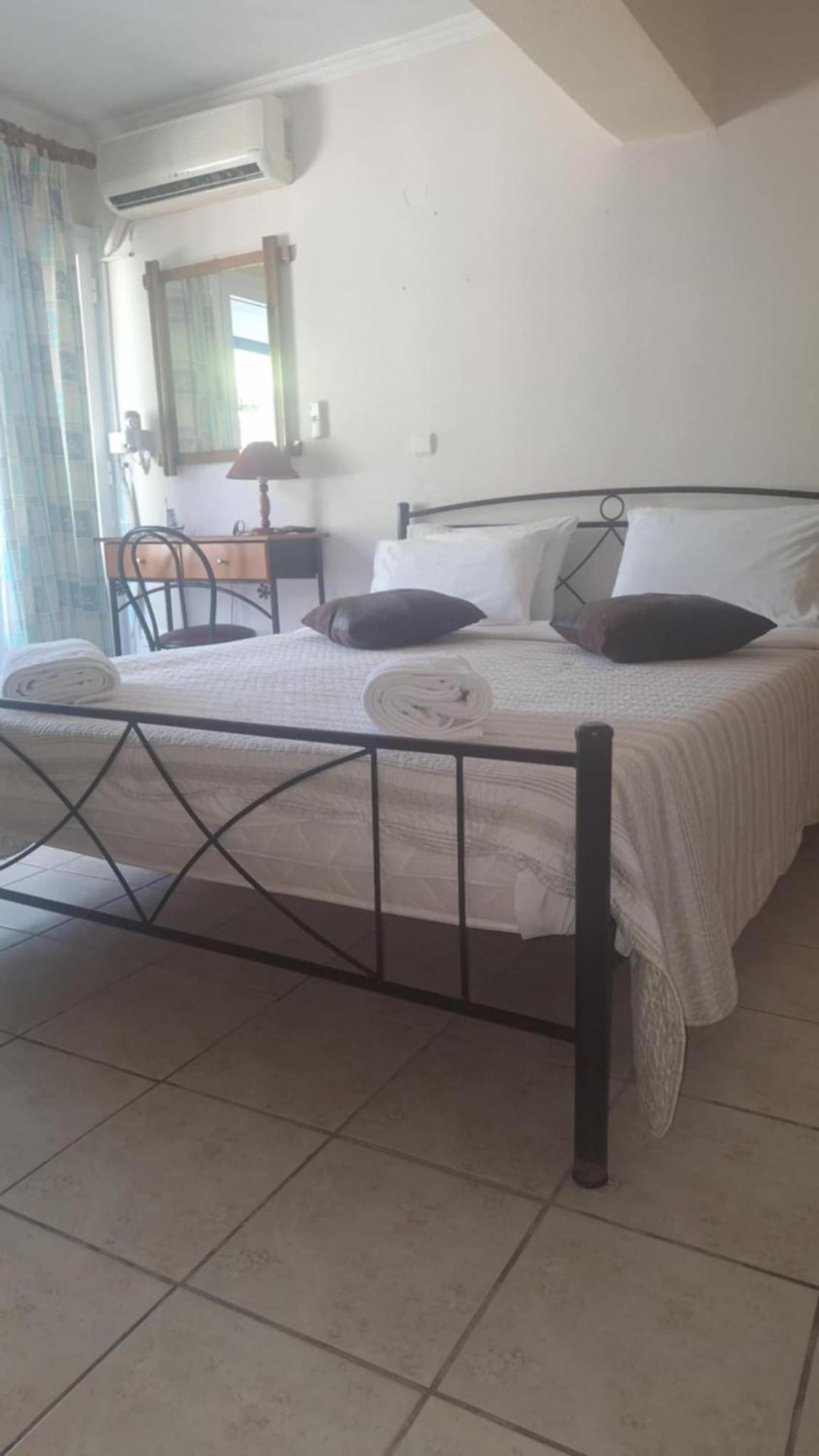 Fotini Apartments Paralia Agias Foteinis Oda fotoğraf