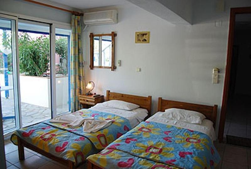 Fotini Apartments Paralia Agias Foteinis Oda fotoğraf
